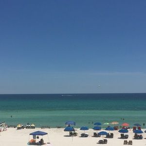 Meet your Posher, Meredith